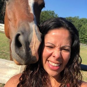 Meet your Posher, Julie